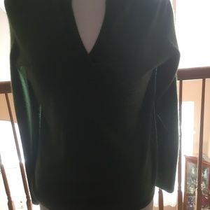 Women’s green cashmere sweater